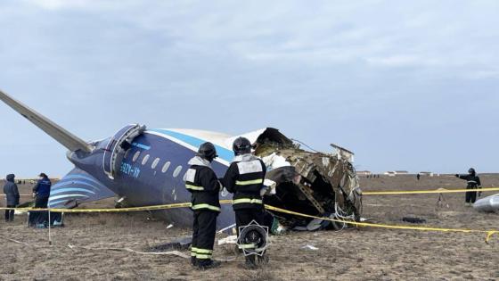 Avión de pasajeros se estrella en Kazajistán