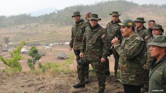 Maduro ordena operaciones militares en frontera con Colombia