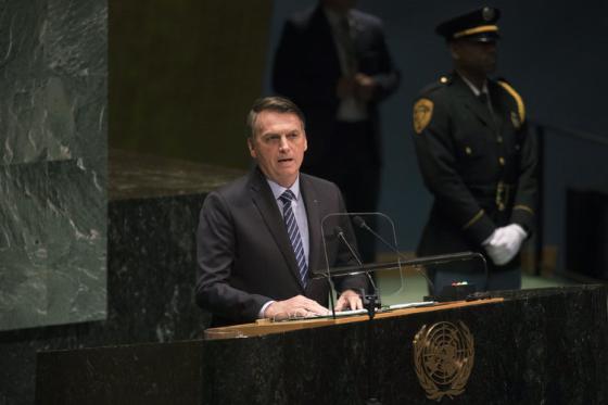 El presidente brasileño, Jair Bolsonaro, dirige un discurso a la Asamblea General de las Naciones Unidas en la sede de la ONU en Nueva York, el 24 de septiembre de 2019