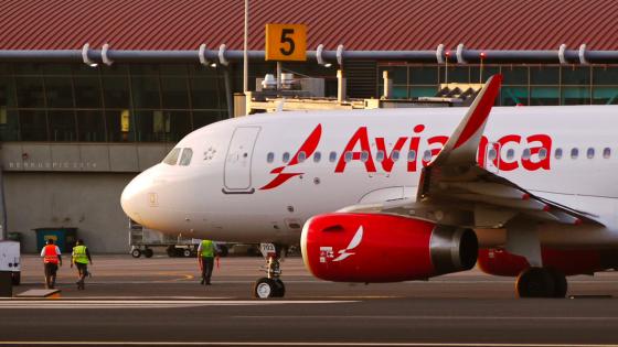 Avianca suspende servicio internacional