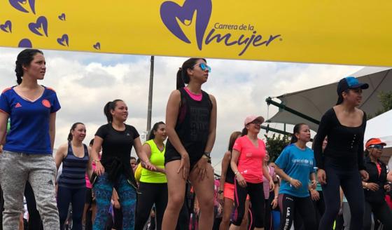 Madres e hijas juntas en la Carrera de la Mujer 2021