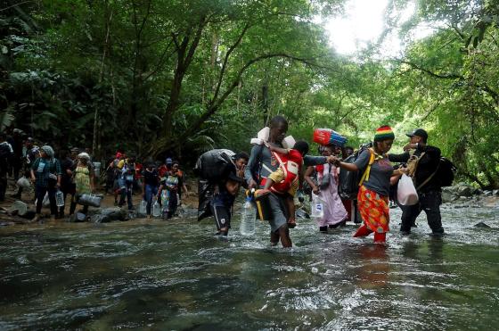 La selva que no deja ir a los migrantes