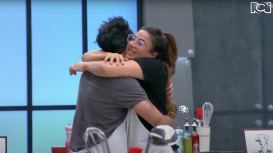 Frank y Carla Giraldo: el beso de reconciliación en Masterchef 