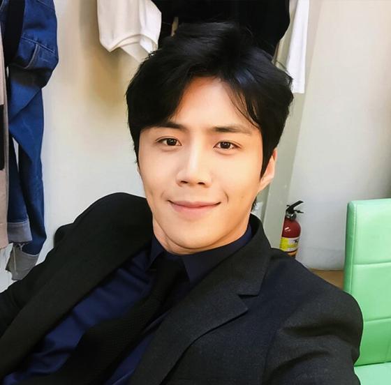 Instagram - @seonho__kim Instagram - @seonho__kim