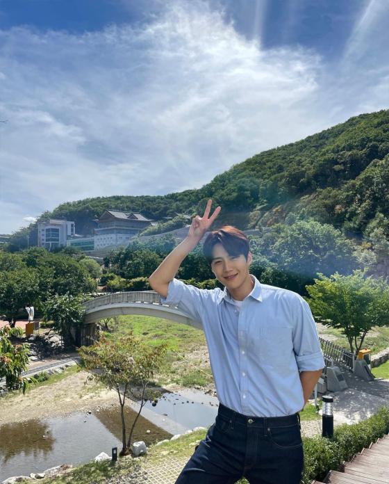 Instagram - @seonho__kim, Instagram - @seonho__kim,