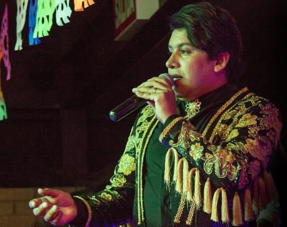 Facebook - @yomellamojuangabriel Facebook - @yomellamojuangabriel