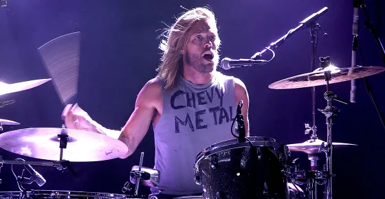 taylor-hawkins-baterista-foo-fighters.