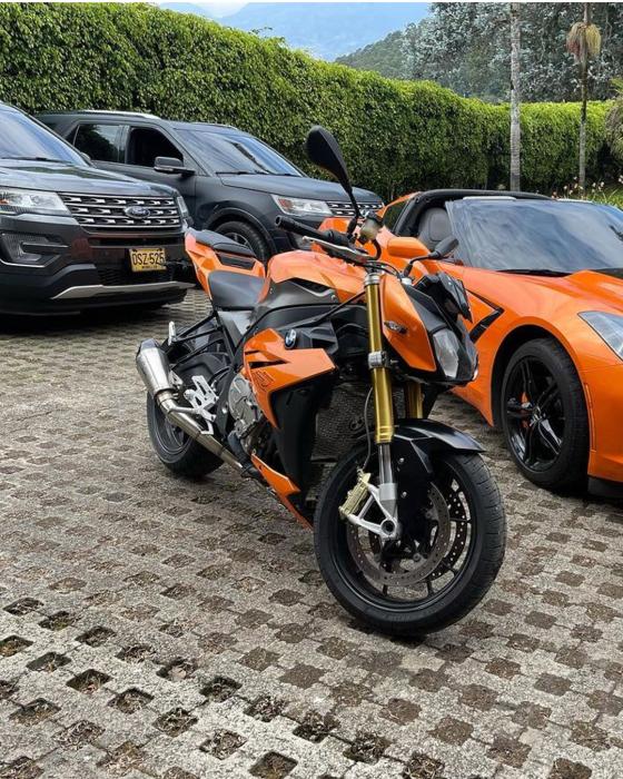 BMW S1000R BMW S1000R