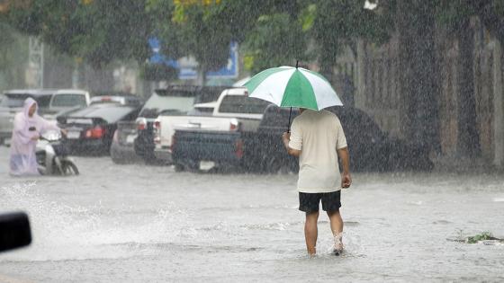 Fuertes Lluvias En Bogotá Causan Inundaciones Y Afectan La Movilidad ...