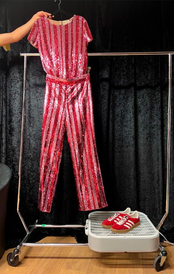Harry Styles en sus conciertos Los outfits más icónicos de Harry Styles en sus conciertos