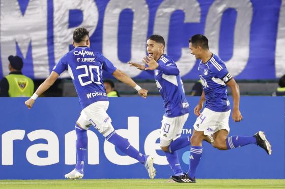 Millonarios remonta y pasa de ronda en la Copa Libertadores