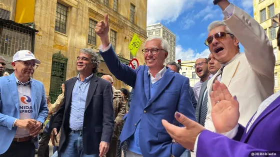 Jorge Enrique Robledo es oficialmente candidato a la alcaldía de Bogotá