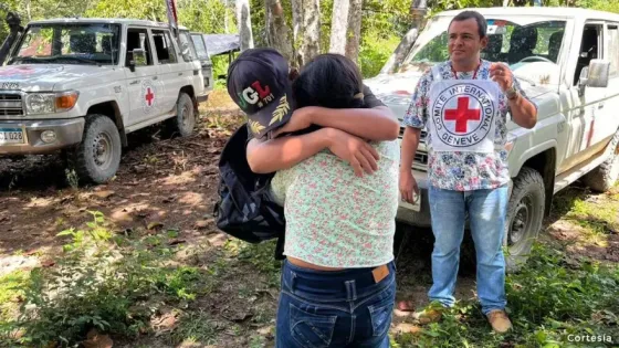 Cruz Roja entrega asistencia humanitaria en zona rural afectada por conflicto armado