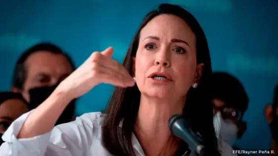 María Corina Machado huyó" de Venezuela "hacia España", asegura el Gobierno de Maduro