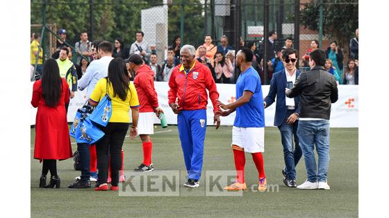 Entrenamiento de las leyendas de la Selección Colombia previó al compromiso con las leyendas del Barcelona.