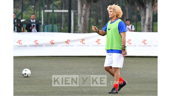 Entrenamiento de las leyendas de la Selección Colombia previó al compromiso con las leyendas del Barcelona.