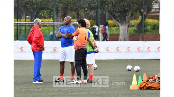 Entrenamiento de las leyendas de la Selección Colombia previó al compromiso con las leyendas del Barcelona.