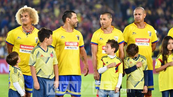 Así se vivió el partido entre las leyendas de Colombia y Barcelona en Bogotá.