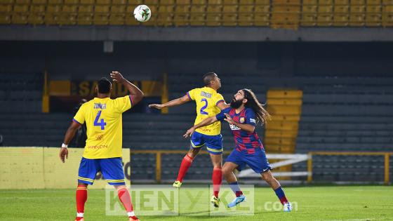 Así se vivió el partido entre las leyendas de Colombia y Barcelona en Bogotá.