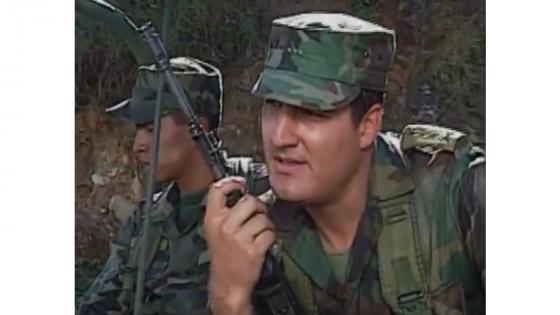‘Hombres de Honor’ fue una serie de televisión realizada por el Ejército Nacional de Colombia. Estuvo al aire desde 1995 hasta el año 2000 y cautivó a los colombianos con las historias más estremecedoras que le pasaban a los soldados del país