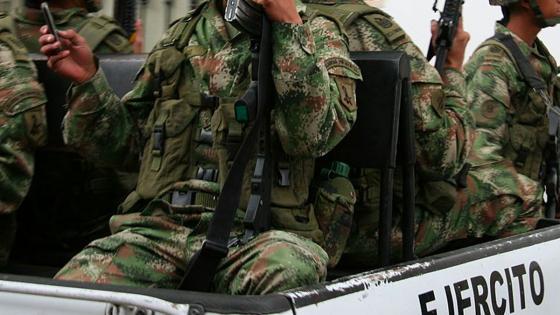 arauca ataque ELN noticias Colombia soldado muerto cinco heridos