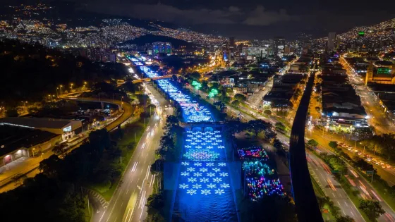 Cierres viales en Parques del Río por montaje de los alumbrados