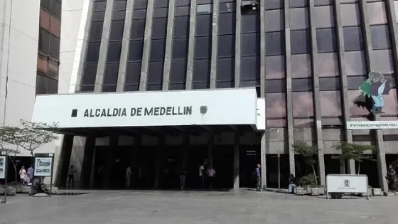 Casi listo el gabinete de “Fico” para la Alcaldía de Medellín