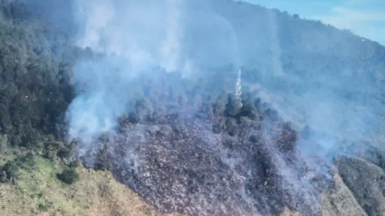 Fuerte Incendio en Santa Elena fue controlado tras siete horas de conflagración 